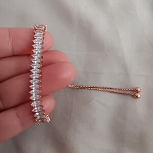 Elegant Rose Gold Women's Bracelet